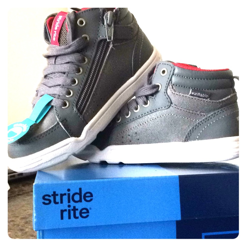 Stride Rite Sneakers. Made 2 play collection